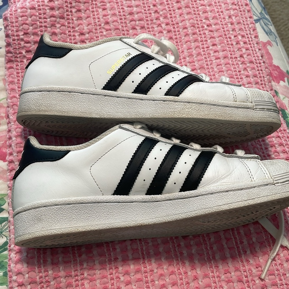 Adidas Superstar White with Black Stripes - Picture 4 of 7
